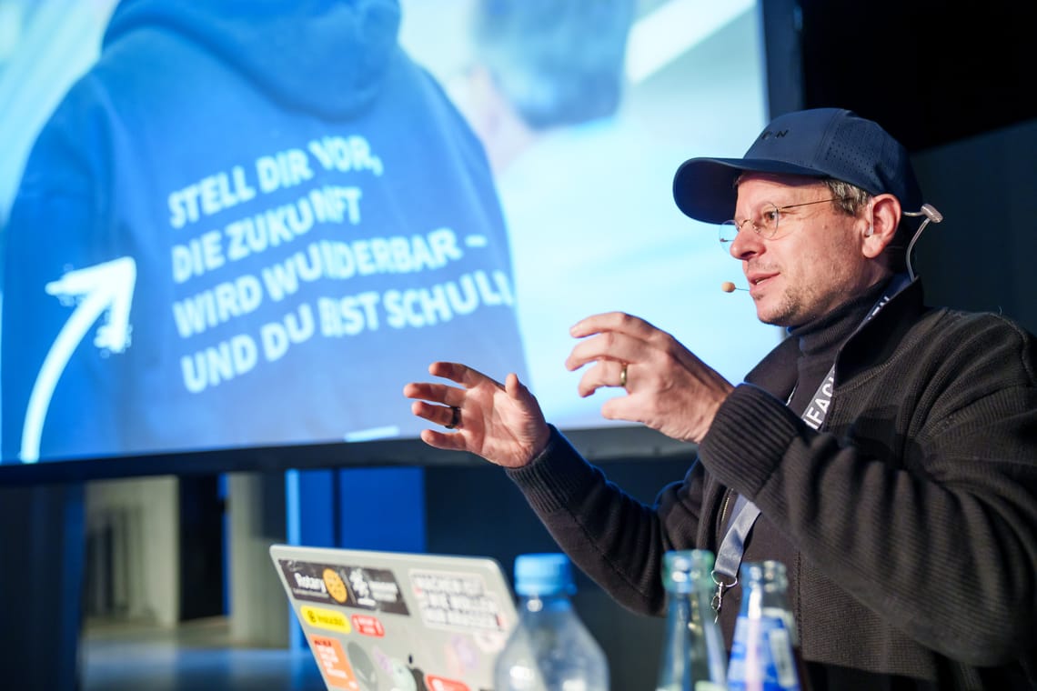 Drei Digitaltipps aus dem Brillux Magazin: KI, VR und nachhaltige Tools fürs Handwerk