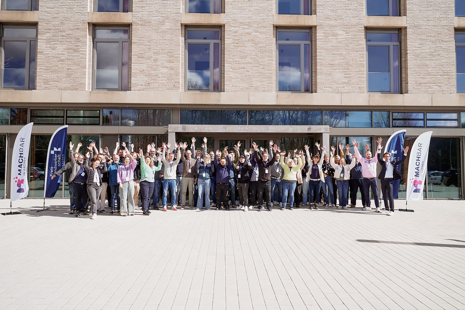 Der Hackathon MachBAR in Aachen geht in die erste Runde